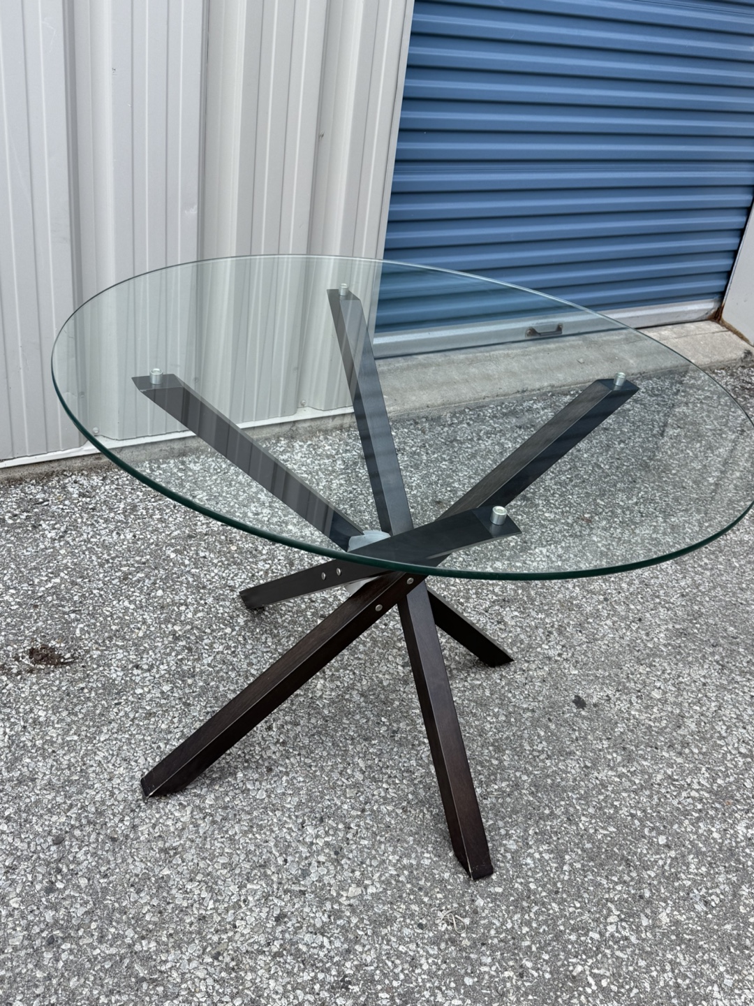 Round Glass Dining Table - photo 3