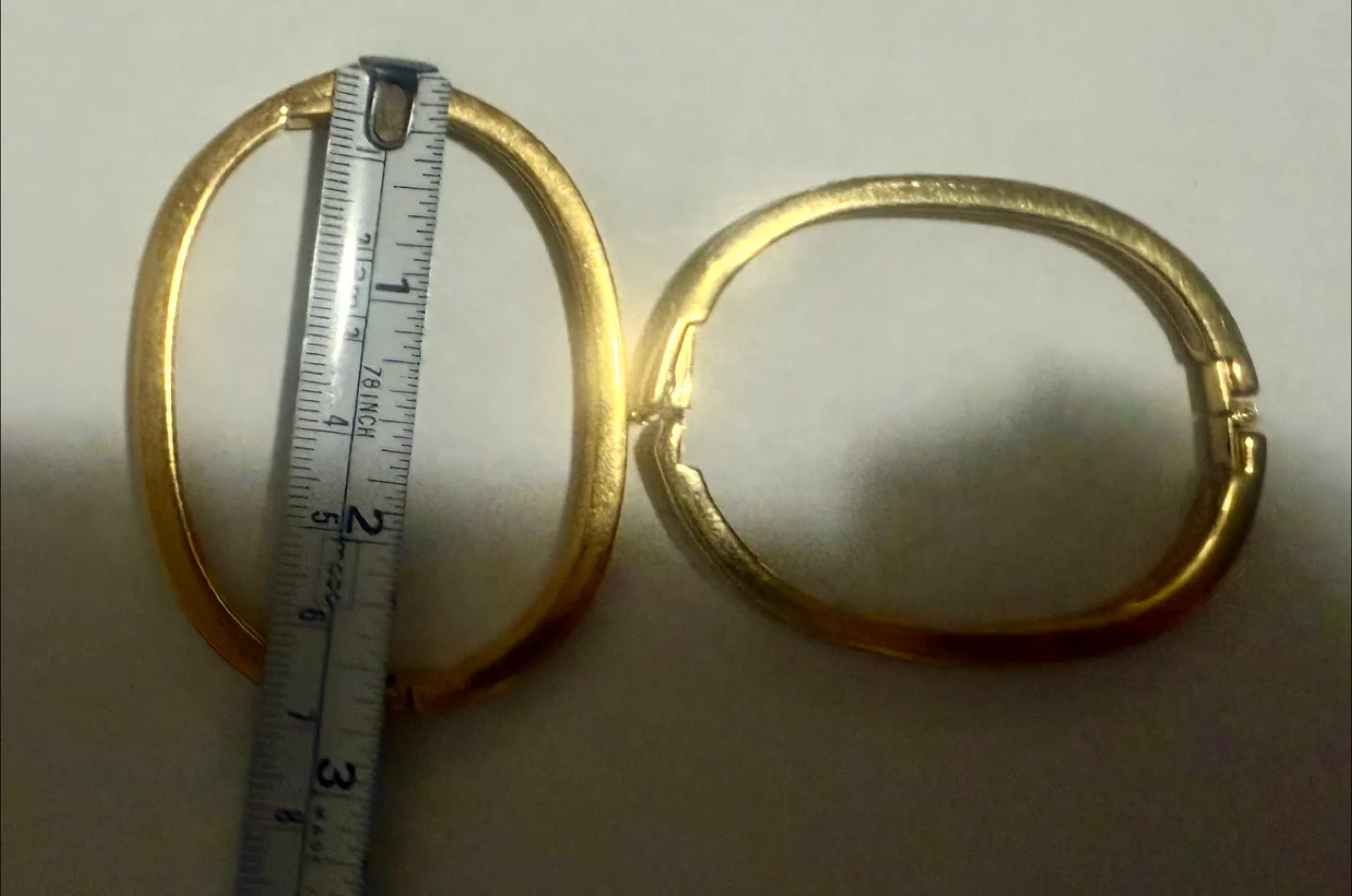 Swarovski Gold Bangle Bracelets with Rhinestones image indicator(8)