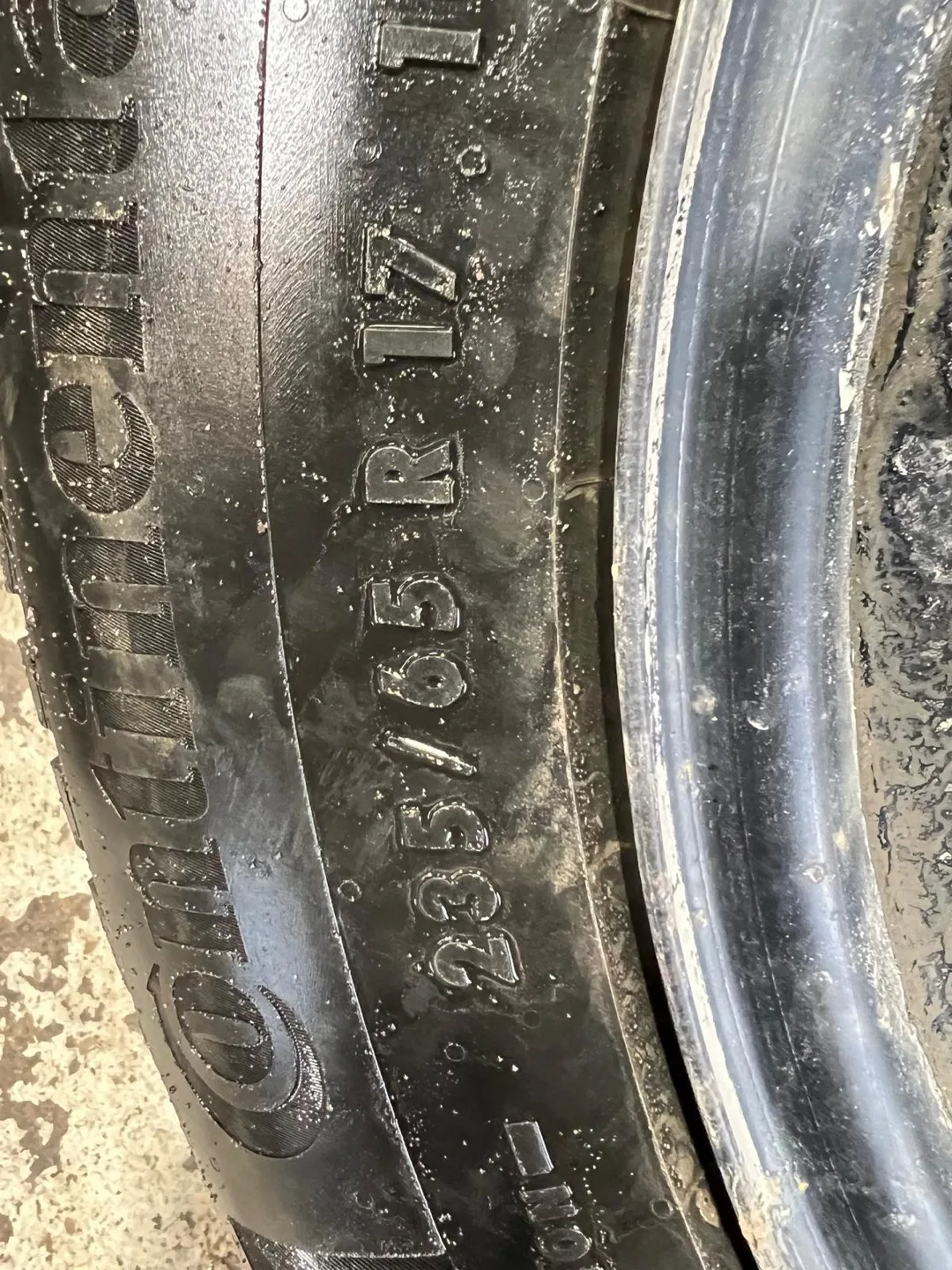 Continental WinterContact Tires 235/65R17 image indicator(3)