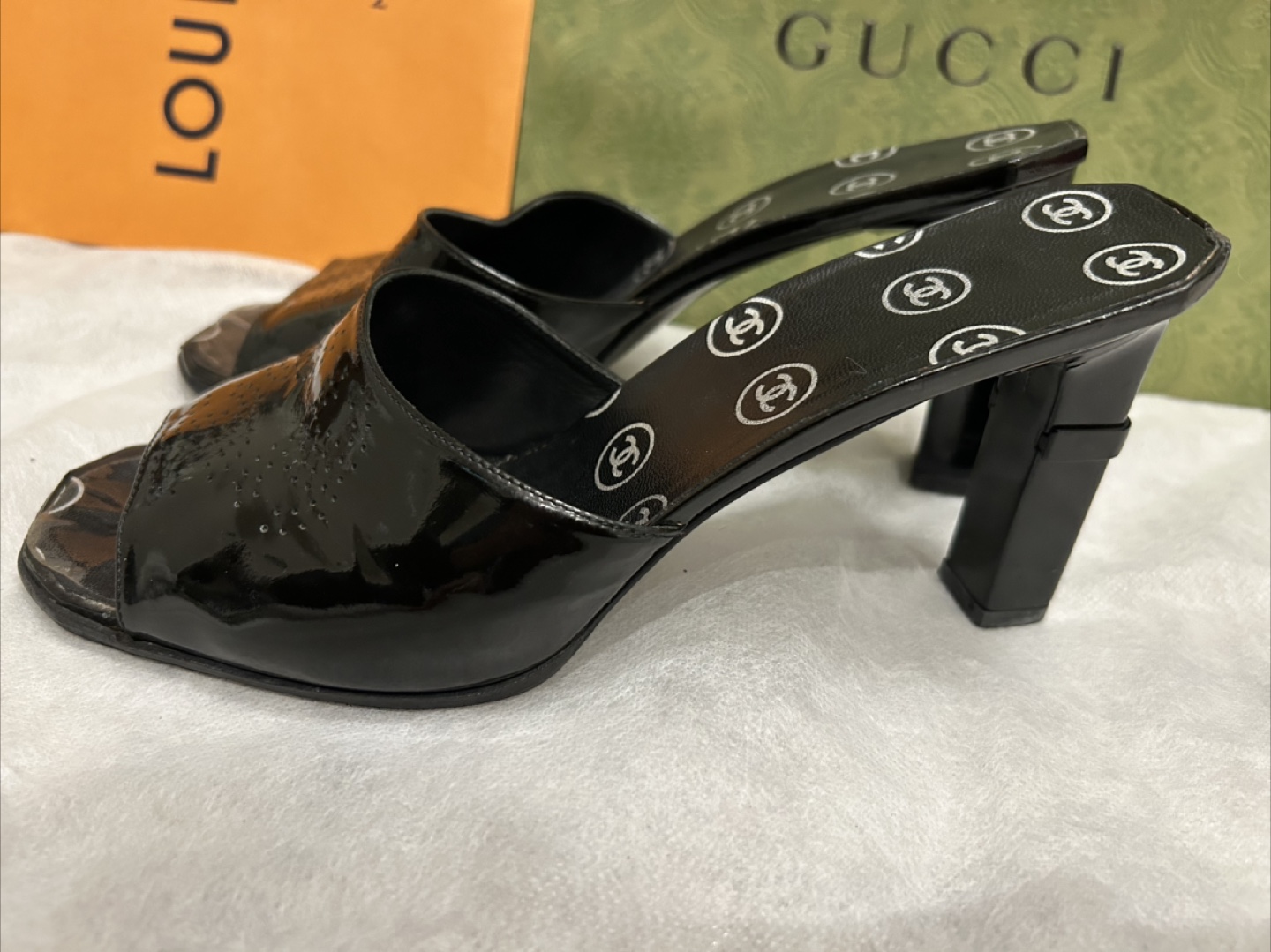Chanel Black Patent Leather Mules - Size 37 - photo 2