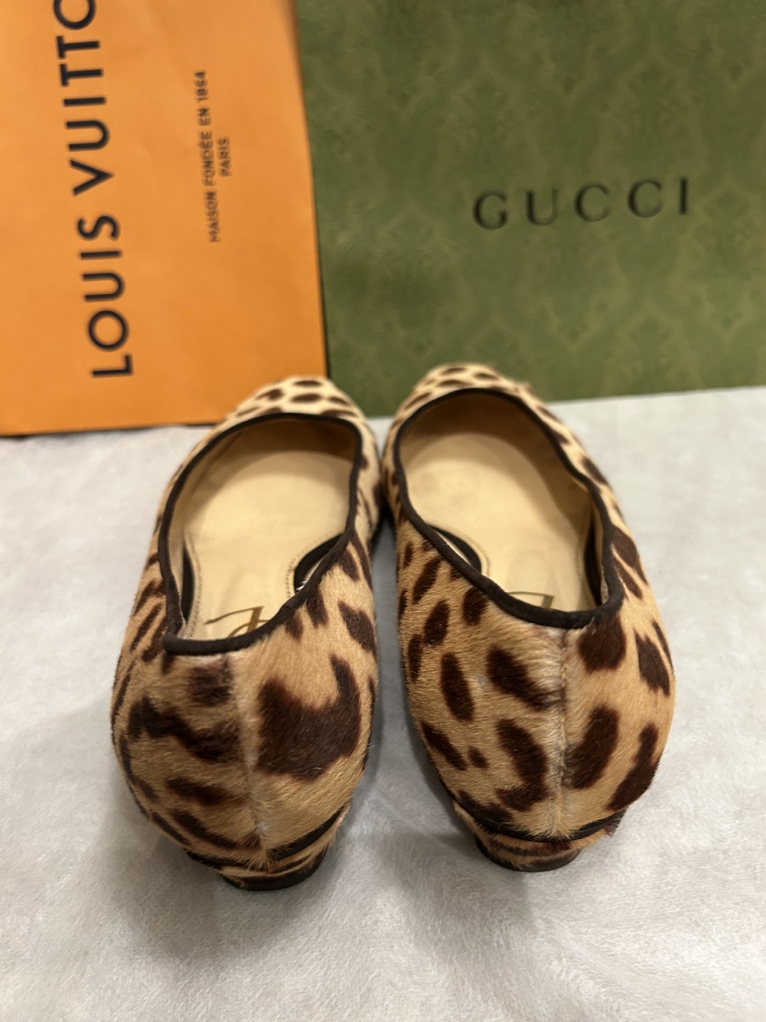 Yves Saint Laurent YSL Leopard Print Flats  371/2 - photo 2