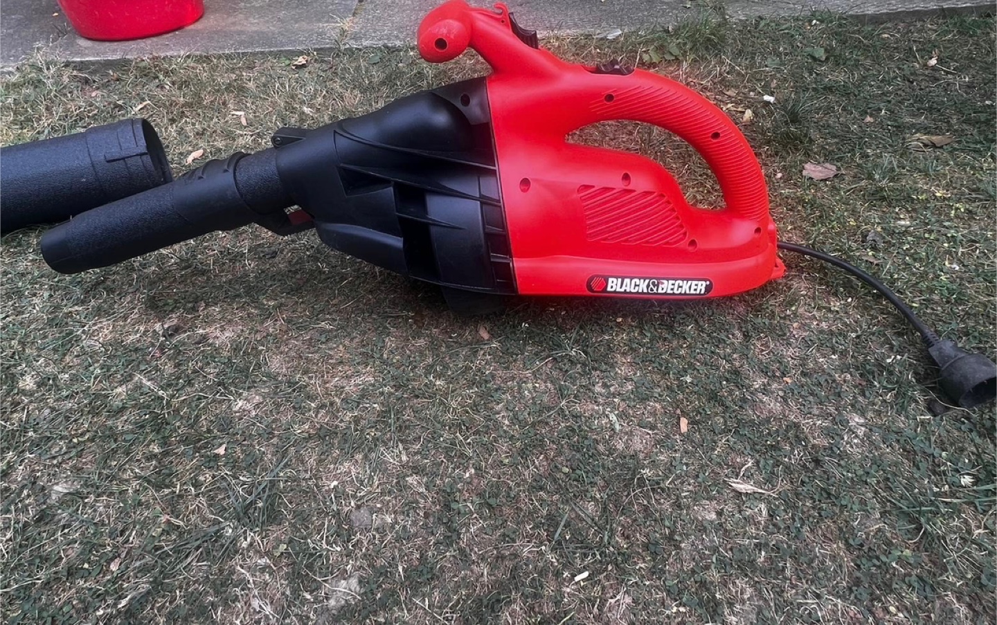 Black & Decker BV3100 Blower/Vac - photo 3