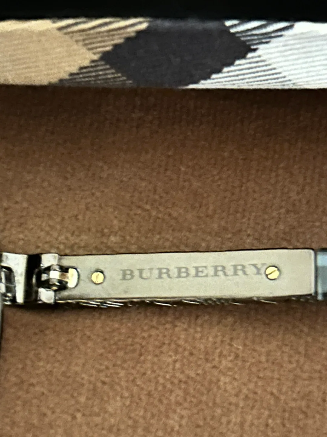 Burberry Sunglasses with Case image indicator(3)