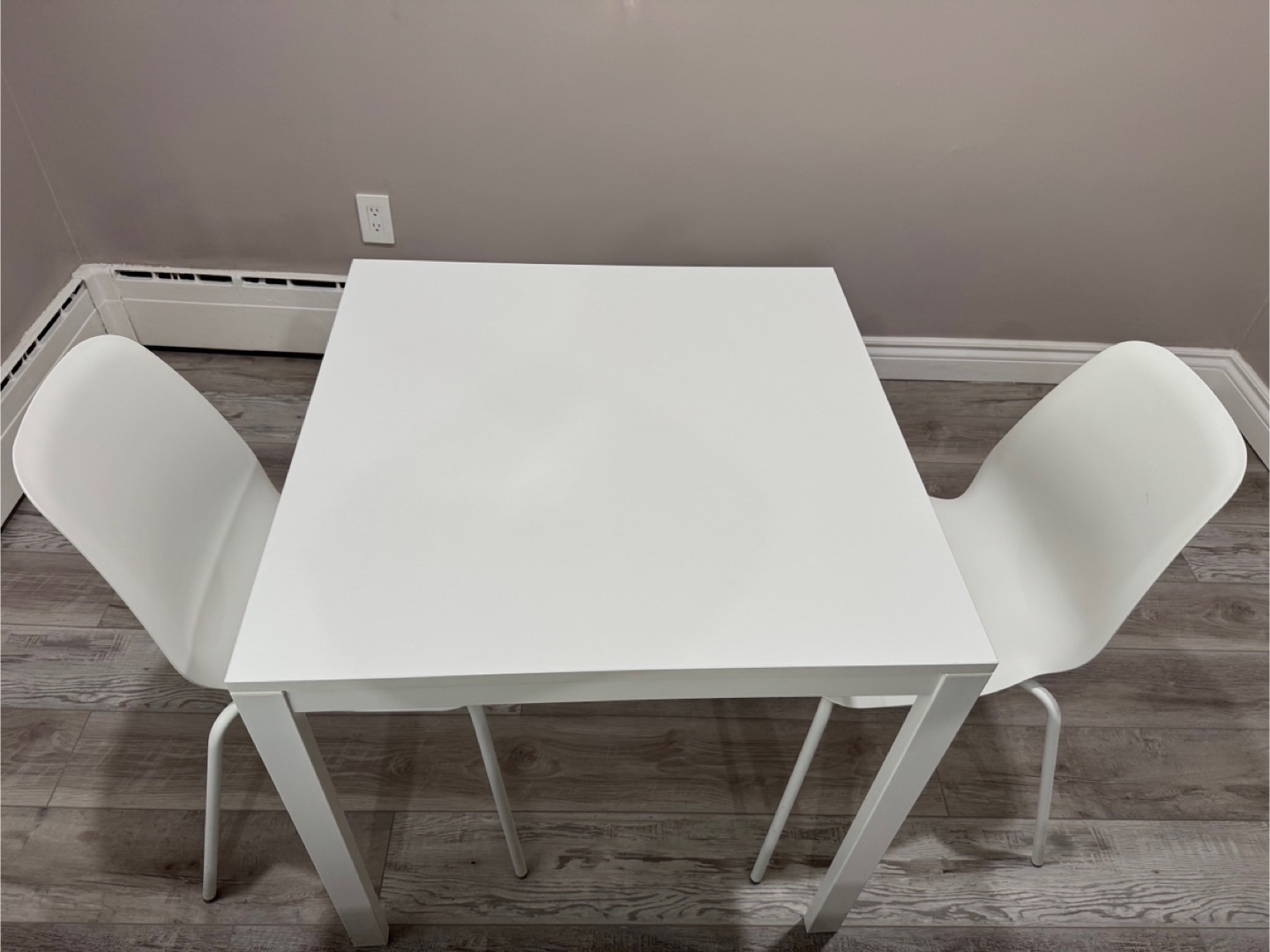 Modern 2-Seater Dining Table Set – White – Excellent Condition