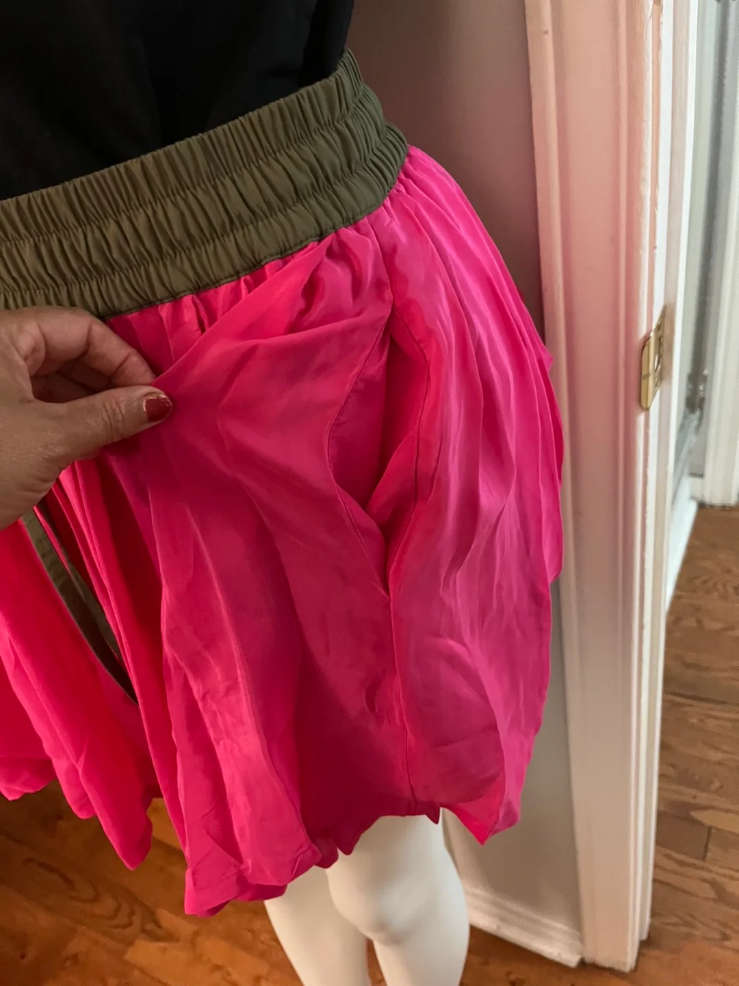 The Drop Pink Skirt - Size S image indicator(6)