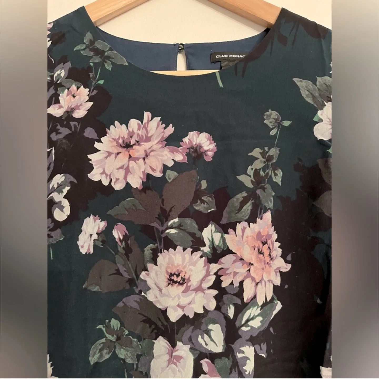 Club Monaco Silk Floral Dress image indicator(4)