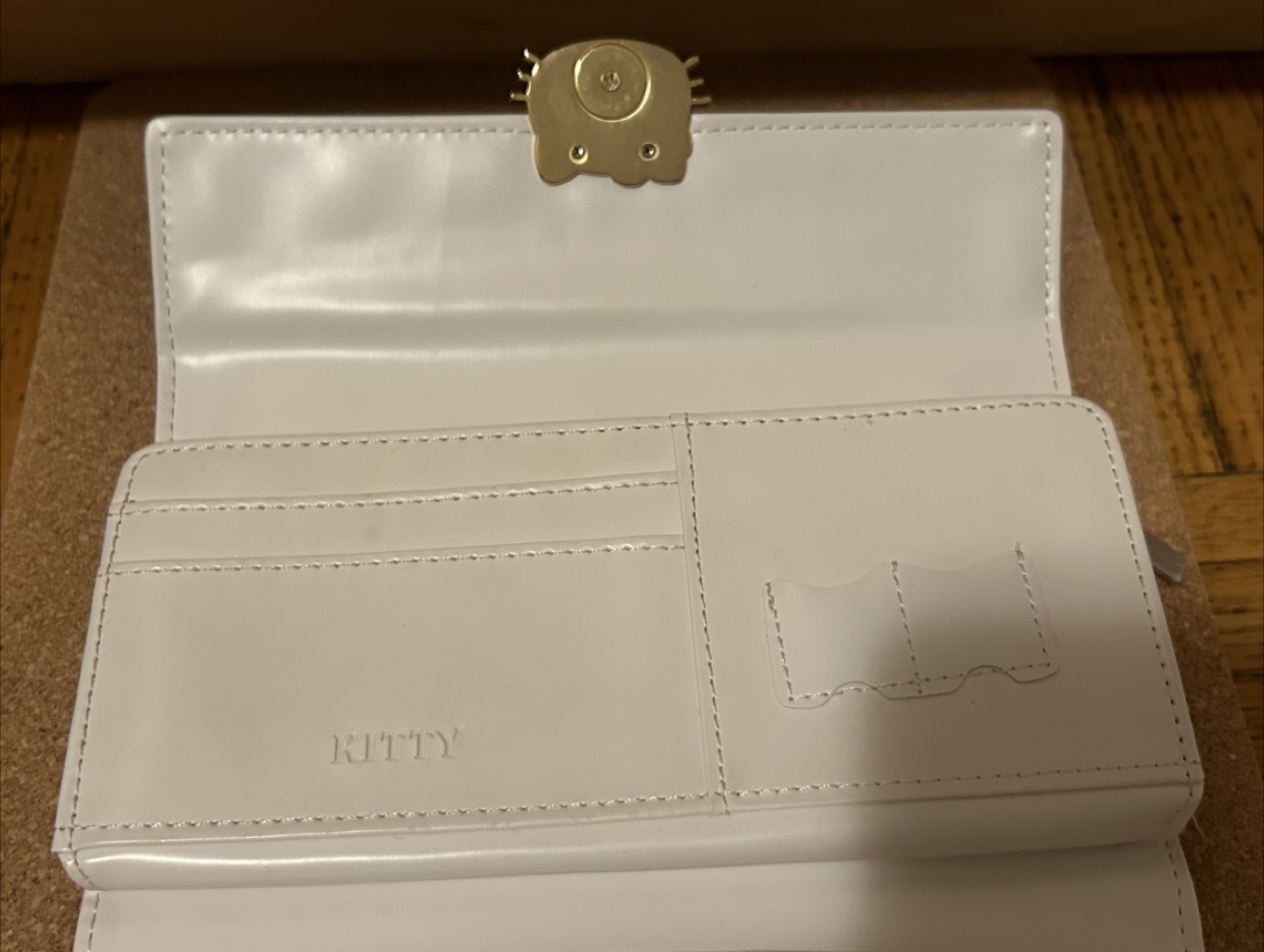 Hello Kitty Wallet with Box - photo 2