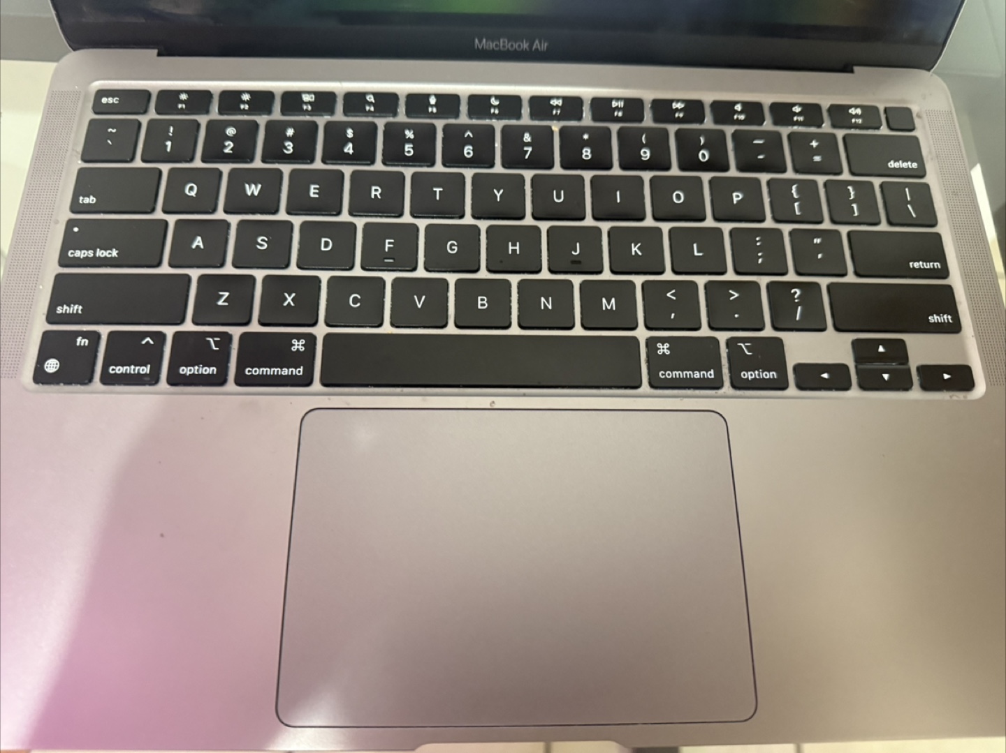 MacBook Air A2337 - photo 3