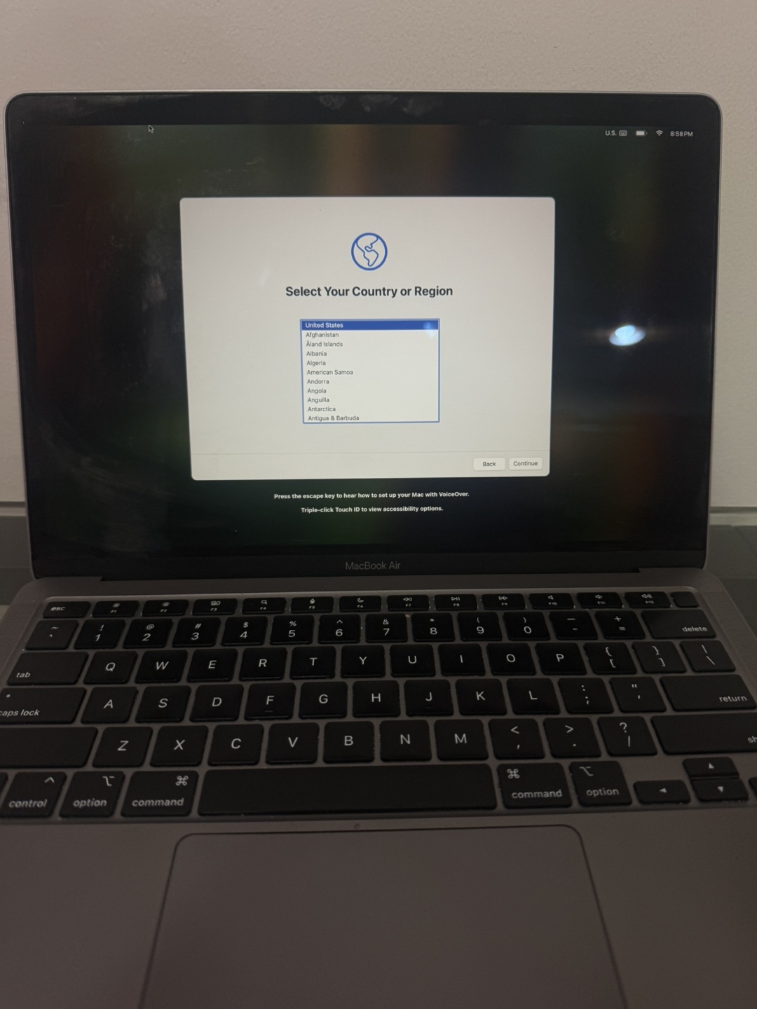 MacBook Air A2337 - photo 2