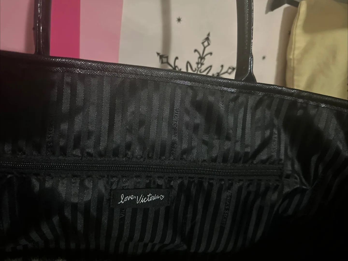 Victoria's Secret Black Tote Bag image indicator(2)