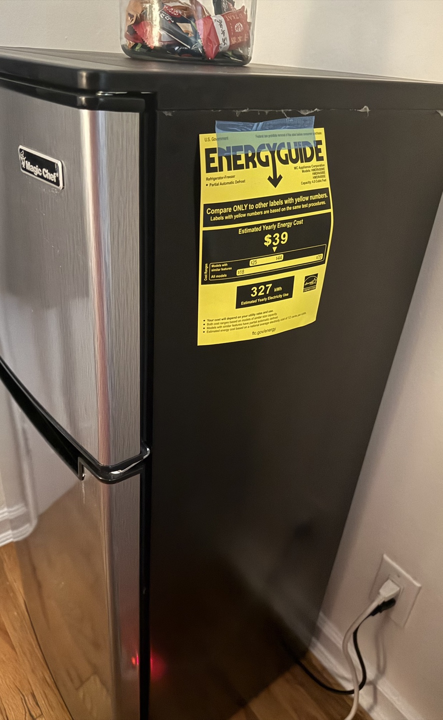 Magic Chef 4.5 Cu. Ft. Mini Refrigerator - photo 3