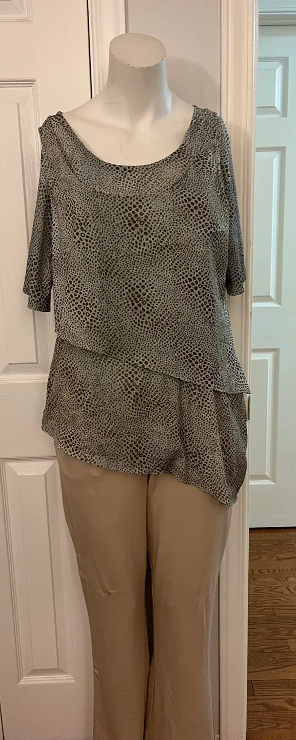 Patterned 2 pieces Blouse image indicator(2)