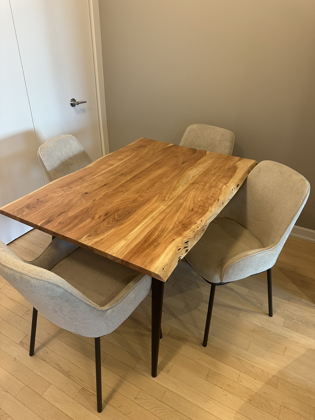 Live Edge Wood Dining Table with 4 Chairs - photo 3