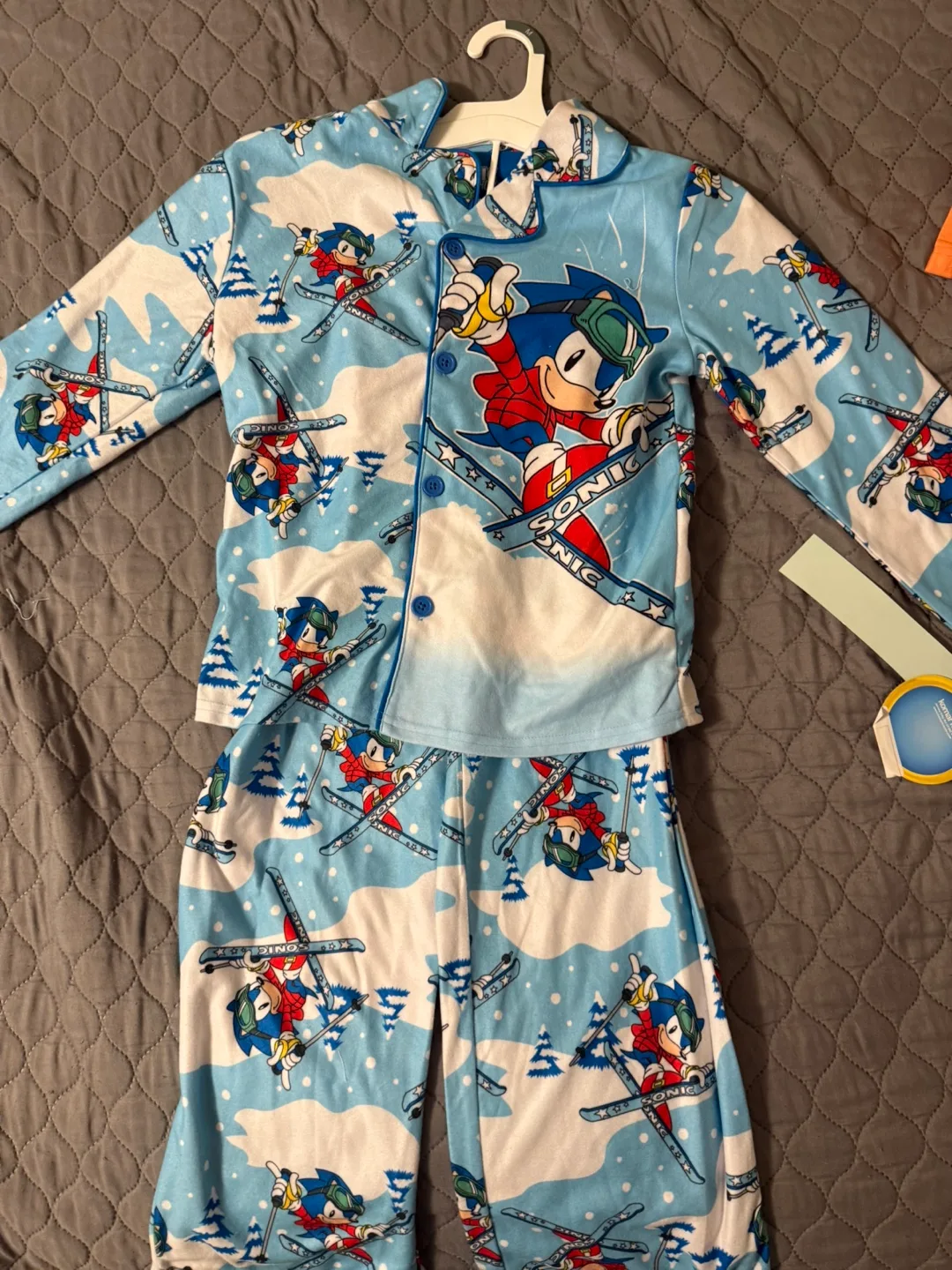 CLOTHING! thumbnail