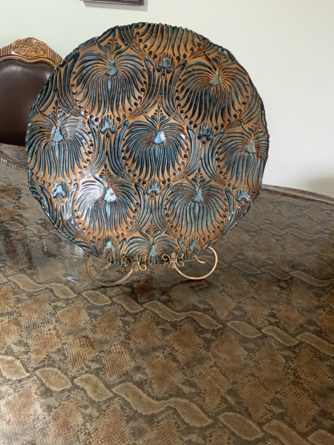 Decorative Plate Stand
