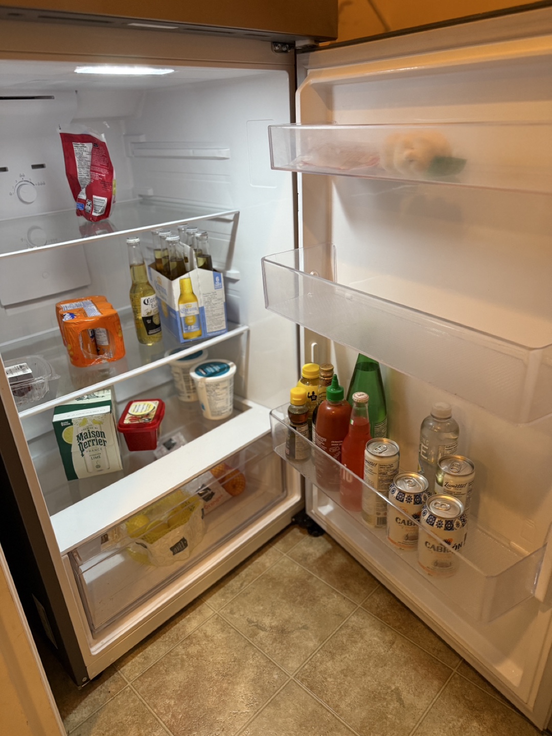 Samsung Refrigerator - photo 3