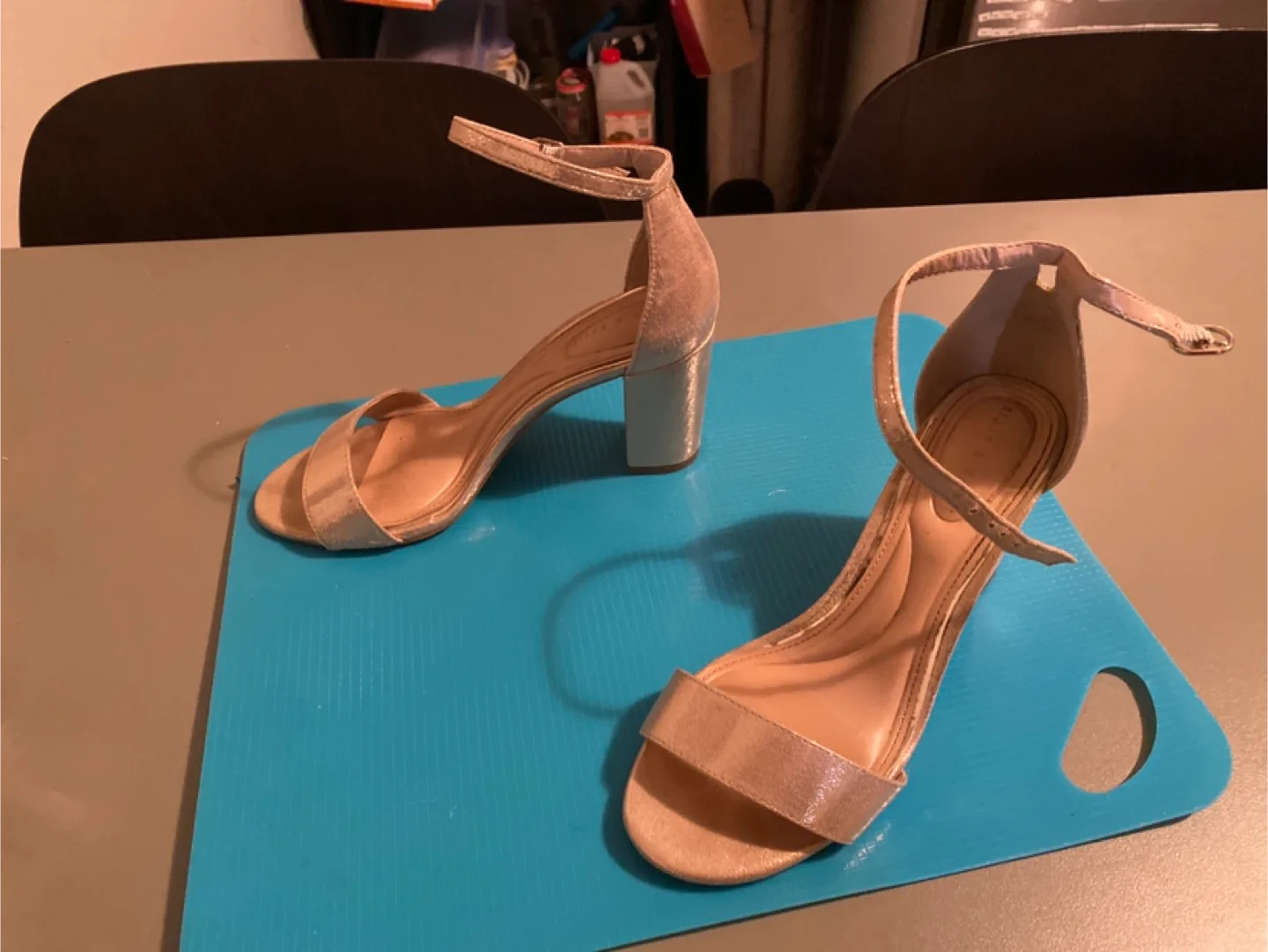Gold Heels - Size 7 Wide image indicator(2)