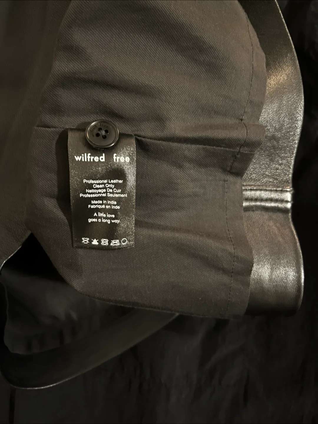 Aritzia Black Leather Mini Skirt Women’s 4-6 image indicator(4)