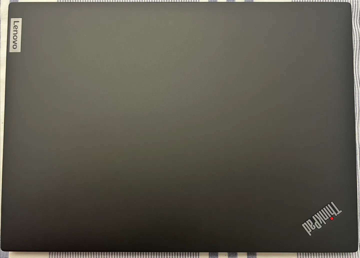 Lenovo T14s Gen 3 Laptop - i7 (10/10 condition) thumbnail