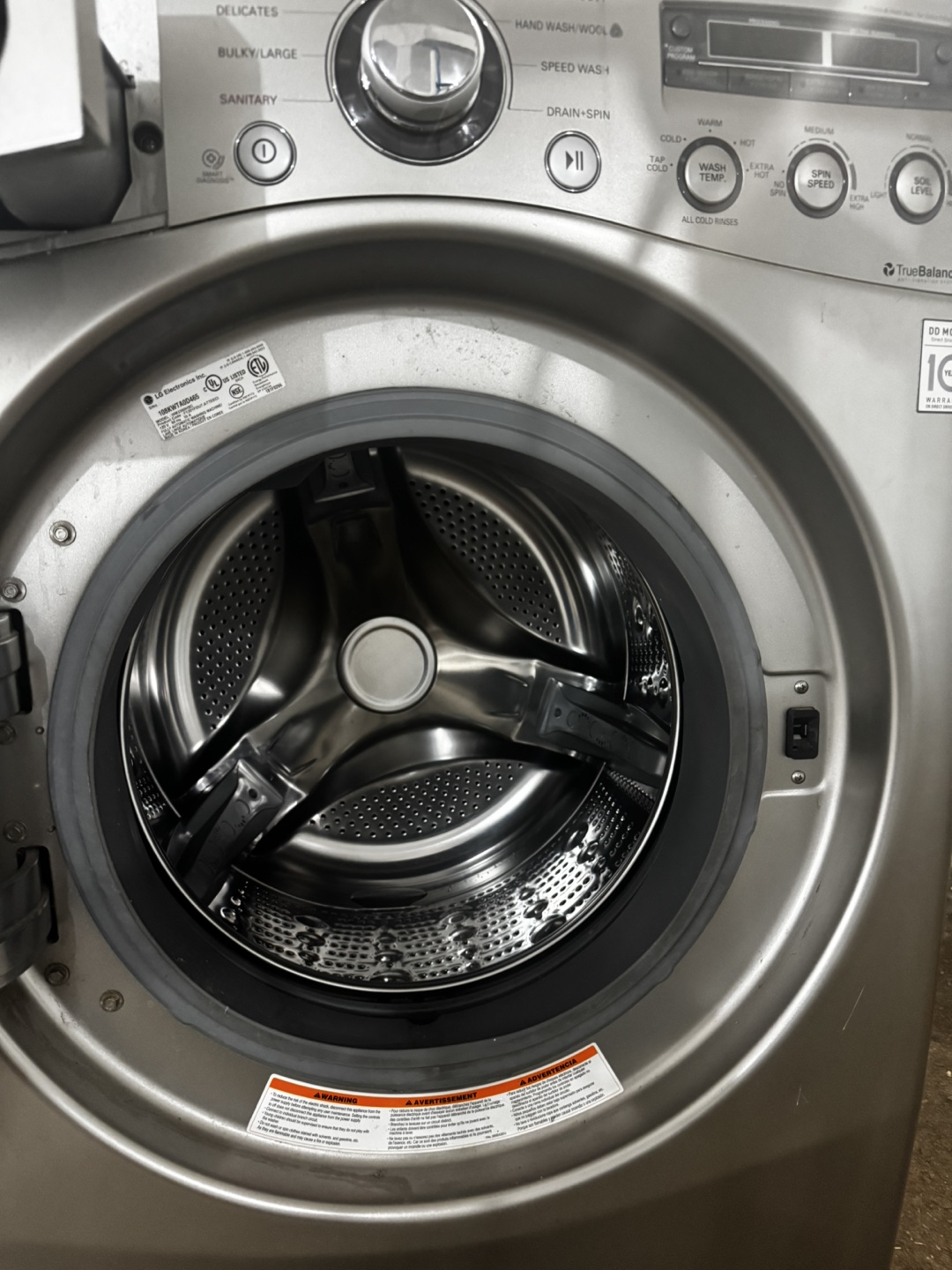 LG Washer and Dryer Set - free delivery and installation - photo 5