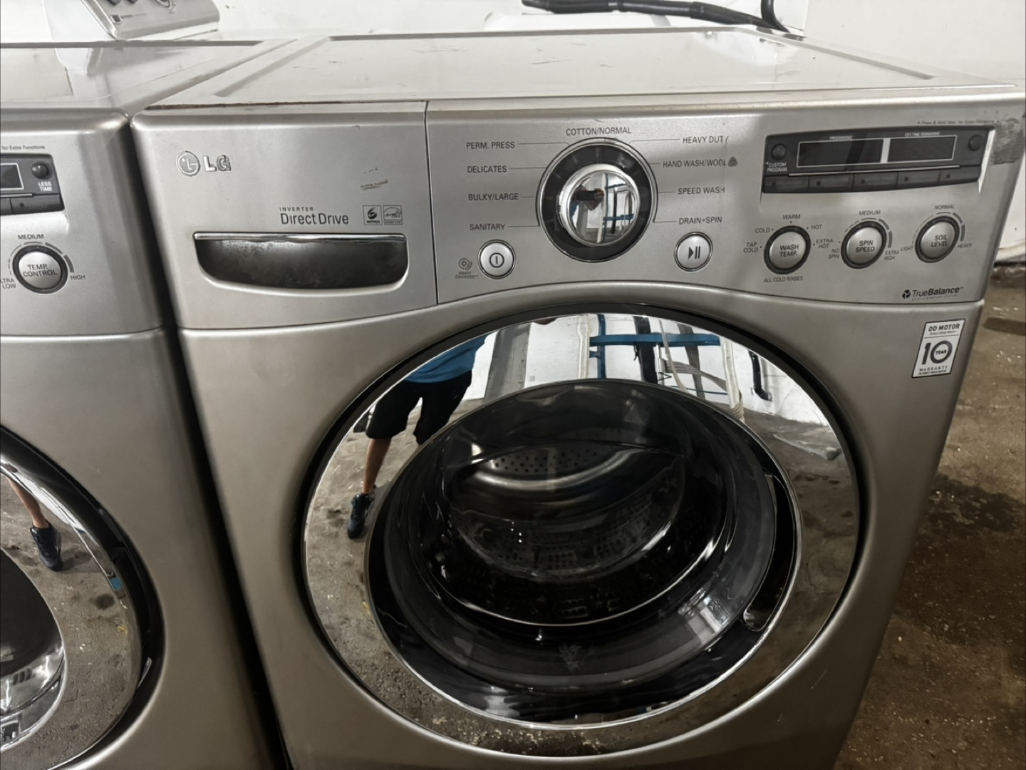 LG Washer and Dryer Set - free delivery and installation - photo 3