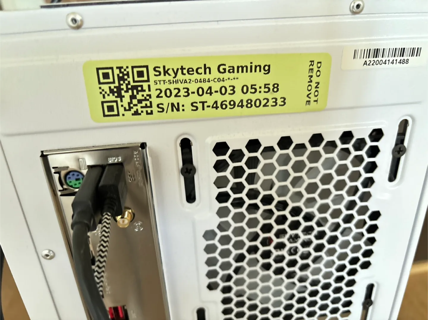 Skytech Gaming PC - in excellent condition image indicator(5)