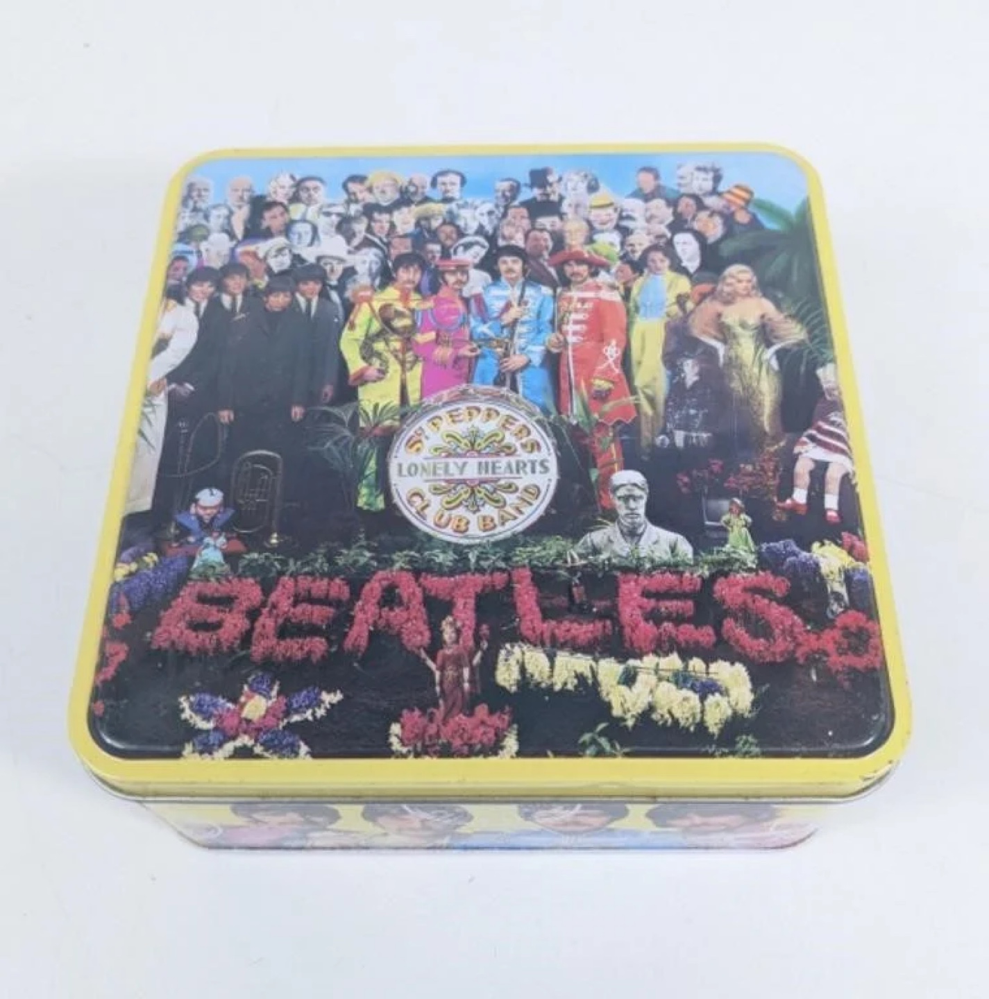 The Beatles Sgt. Pepper's Lonely Hearts Club Band Puzzle