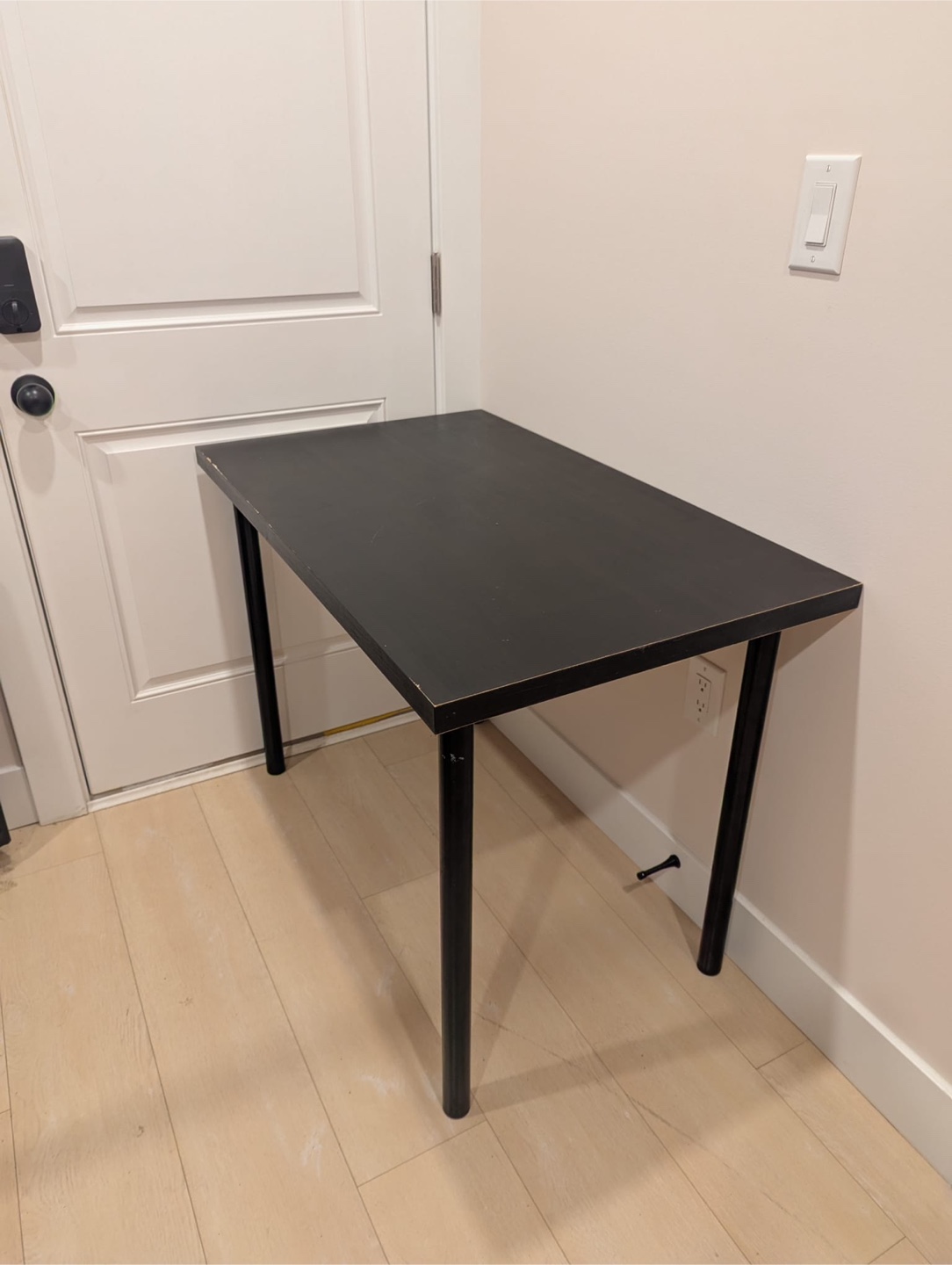 Ikea linnmon table