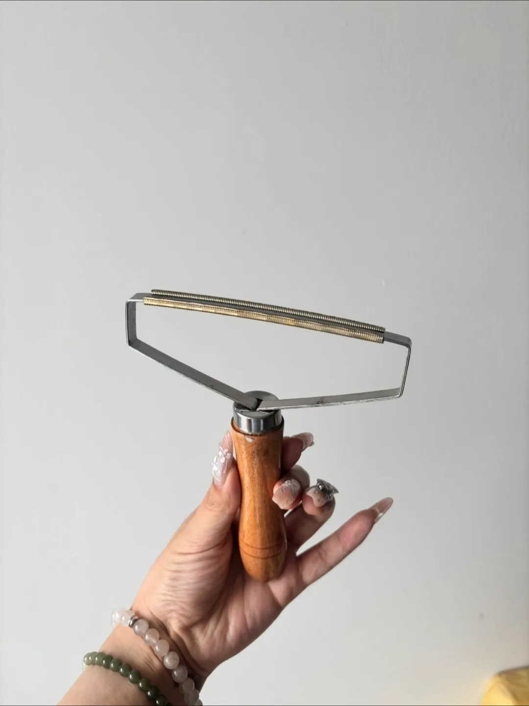 Cat hair Remover with Wood Handle thumbnail