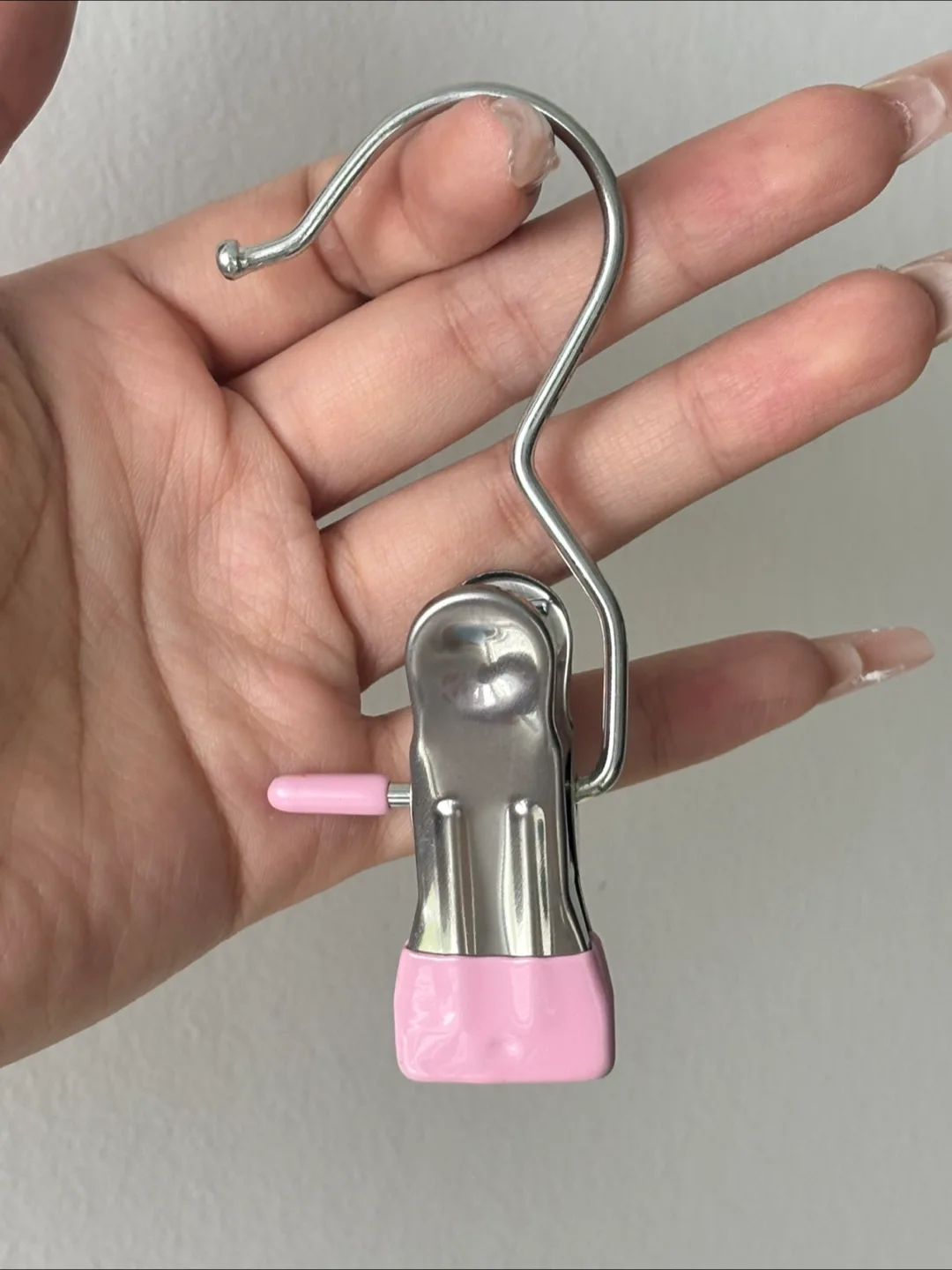 Pink & Silver Hangers with Clips thumbnail