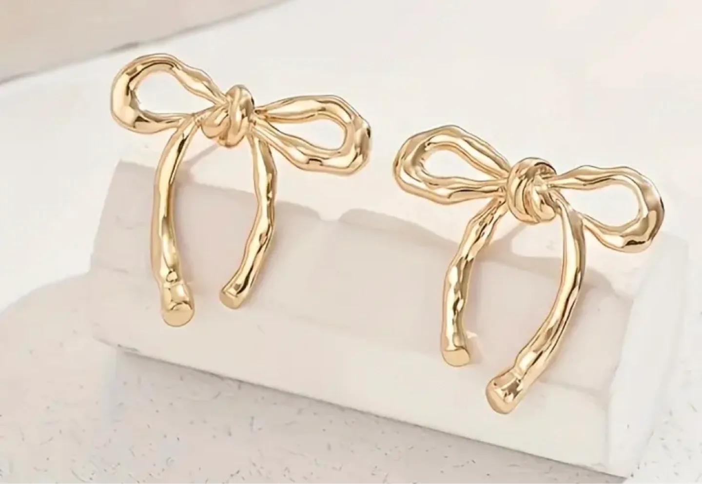 Gold Tone Fashion Earrings image indicator(2)
