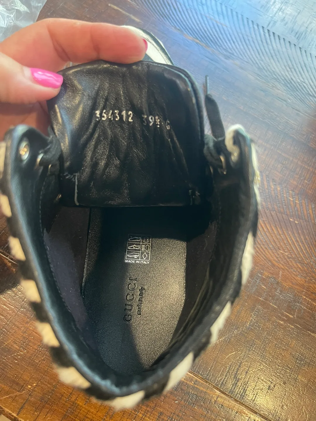 Gucci Zebra Print High-Top Sneakers - Size 39.5 image indicator(3)