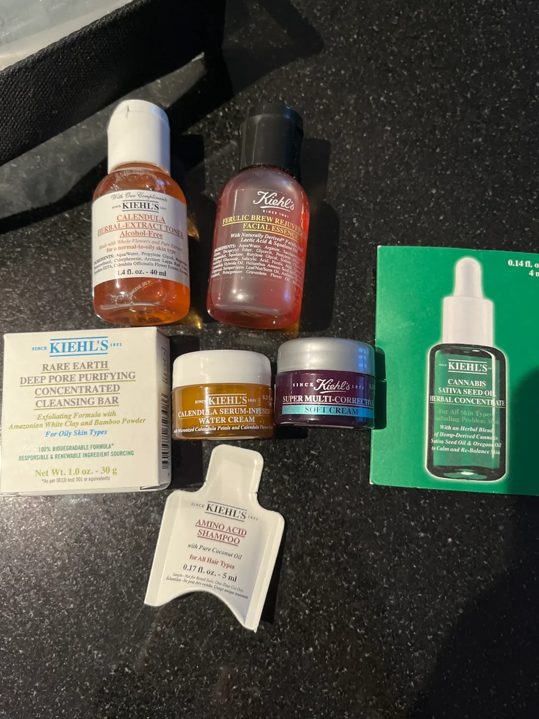 Kiehl's Travel Skincare Set image indicator(2)