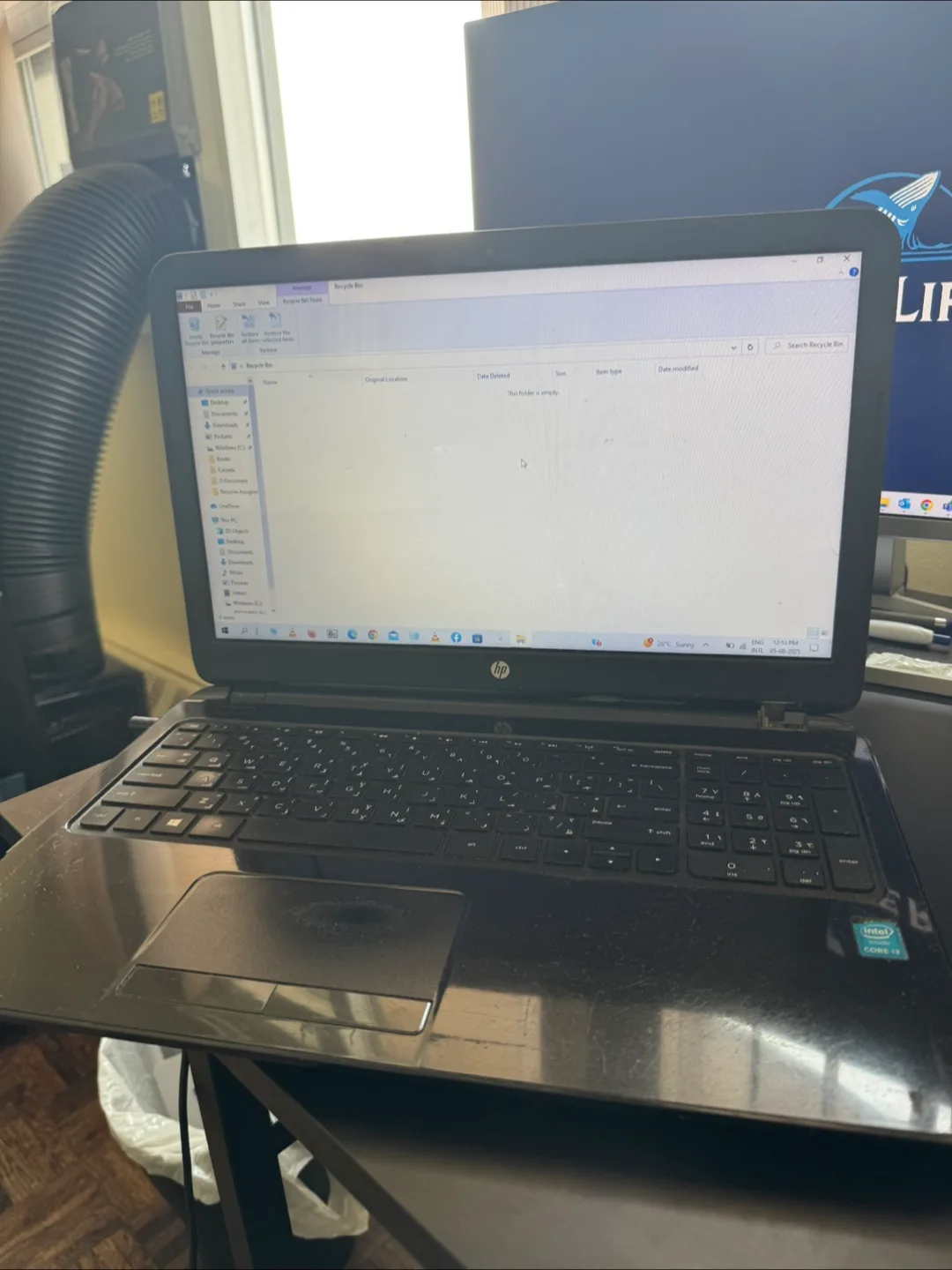 HP laptop for parts (Open to offers/trade)!!! image indicator(2)