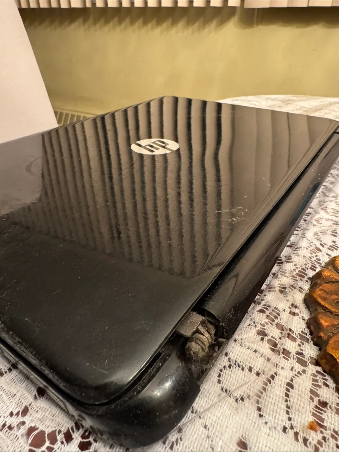 HP laptop for parts (Open to offers/trade)!!! image indicator(3)