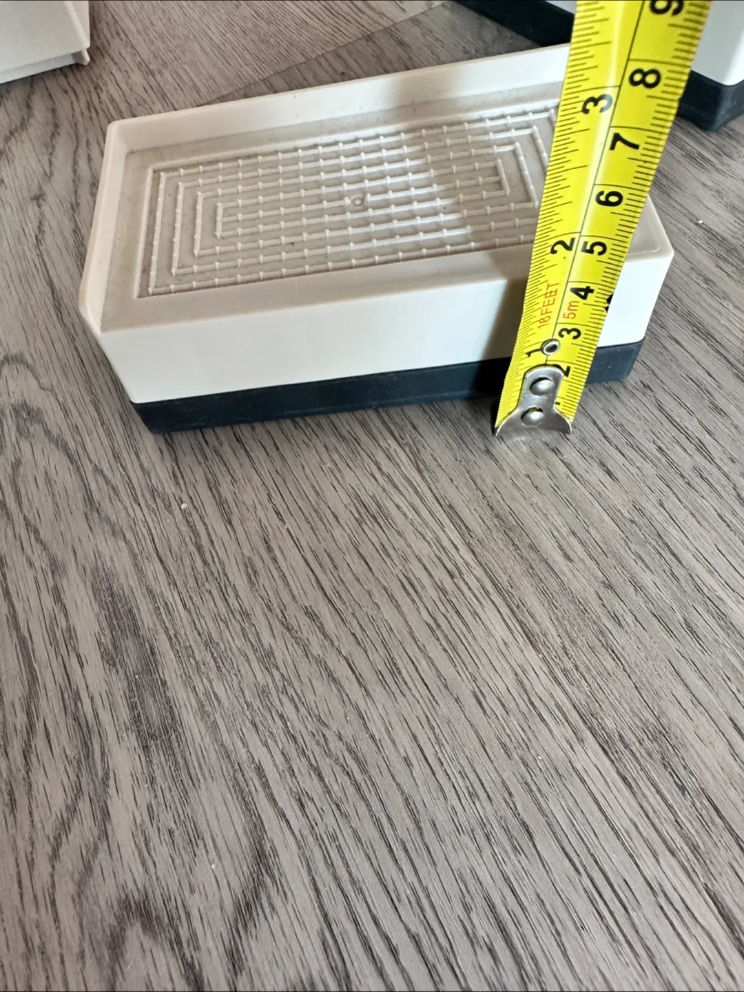 4 light beige/White Furniture/Appliance Risers image indicator(4)