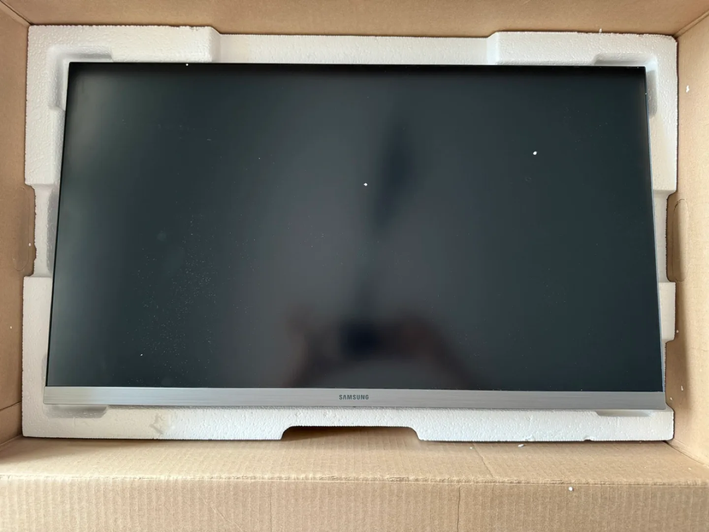 Samsung ViewFinity UR55 28" 4K Monitor - New in Box! thumbnail