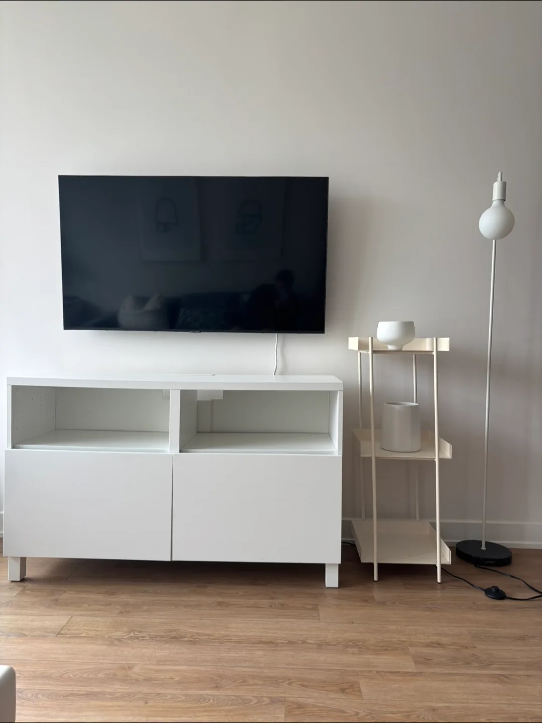 Floating lines 3 tier shelf, white, metal image indicator(2)