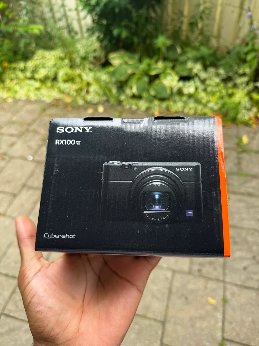 Sony RX100 VII Digital Camera + Accessories thumbnail