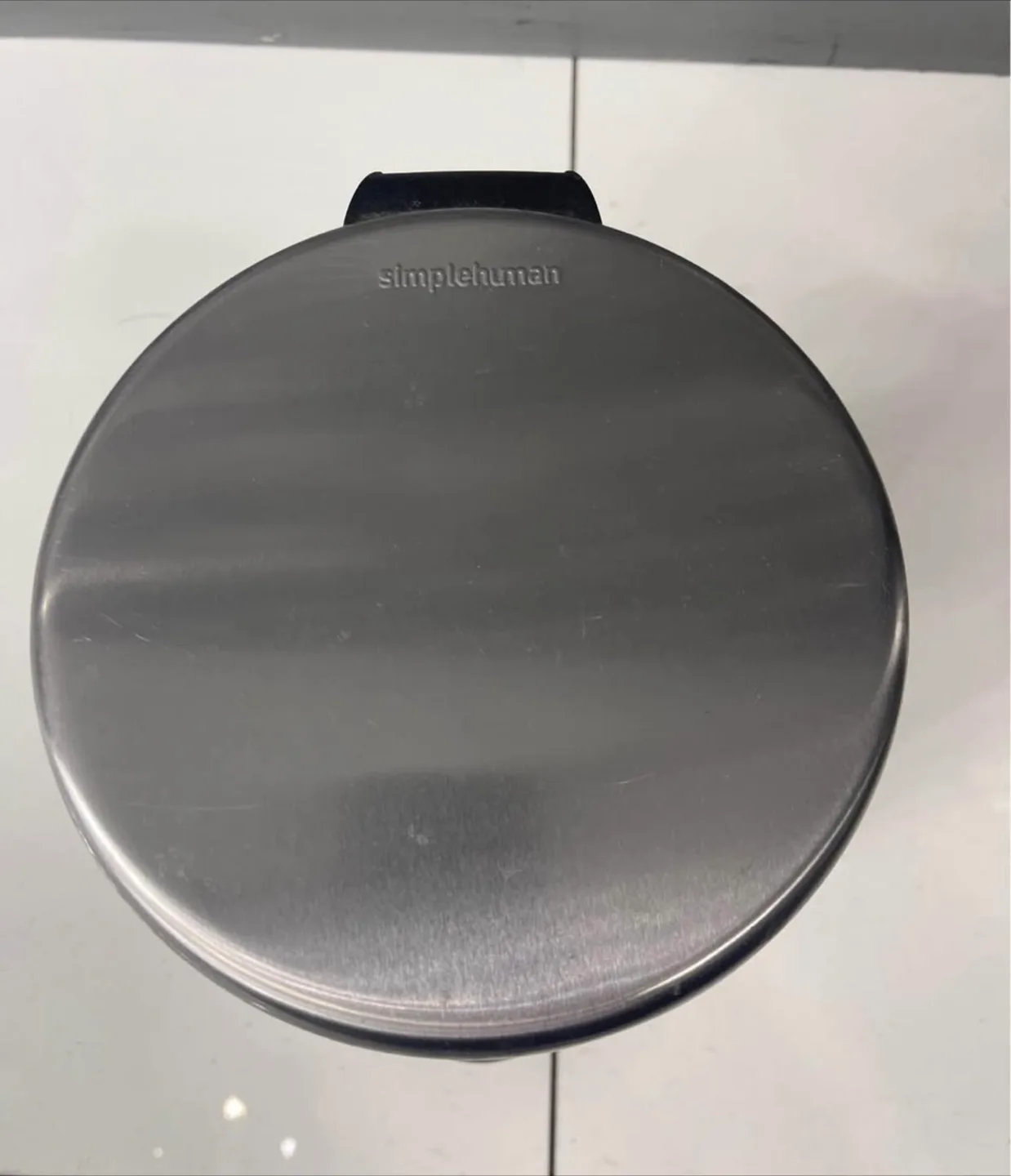 simplehuman Round Step Trash Can image indicator(2)