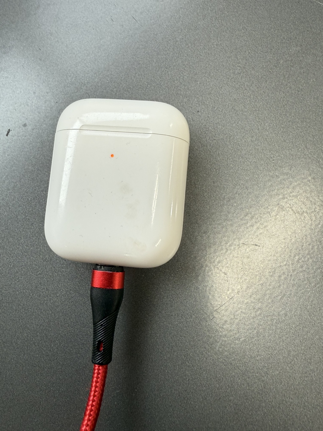 Apple AirPods 2nd Gen Charging Case - photo 5