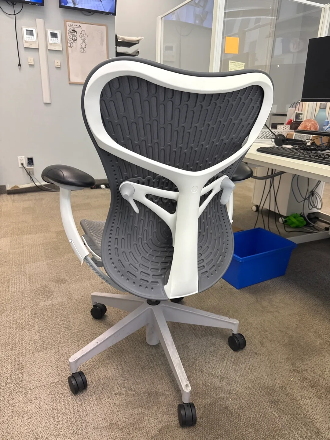 Herman Miller Mirra 2 Chair - Grey image indicator(2)