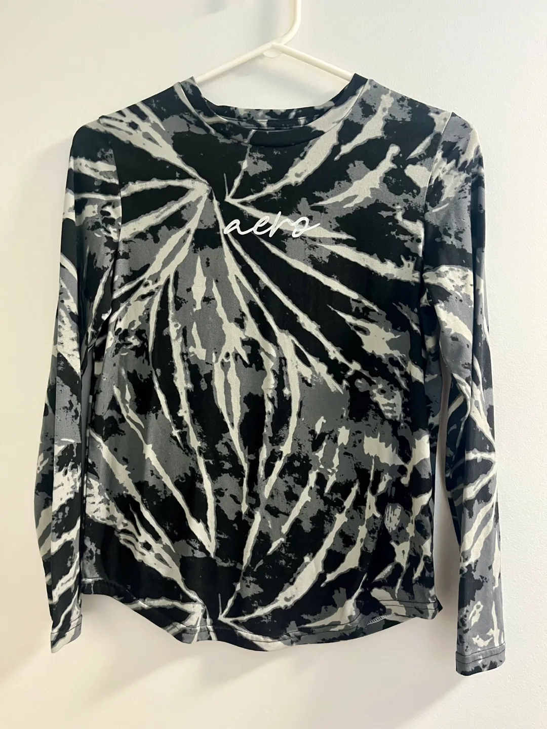 🧡Aeropostale Kids or XS Tie-Dye Long Sleeve - XS thumbnail