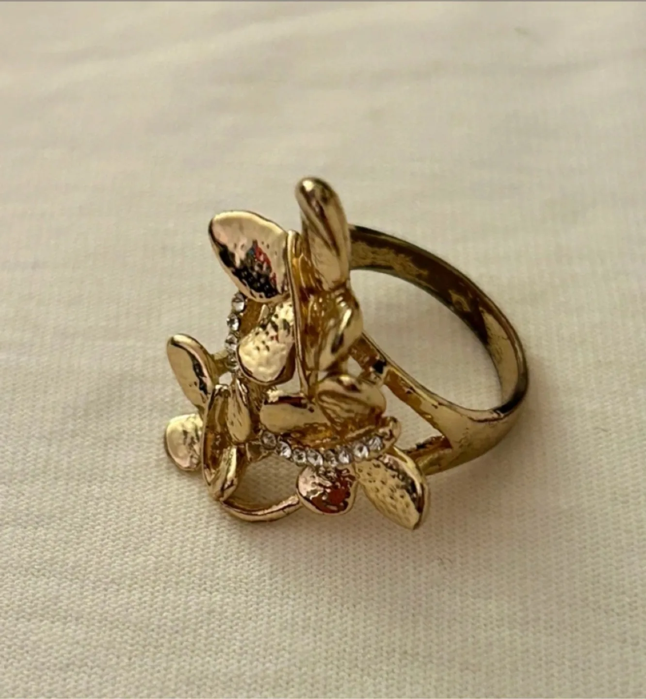 Gold Tone Ring from ESPRIT image indicator(3)