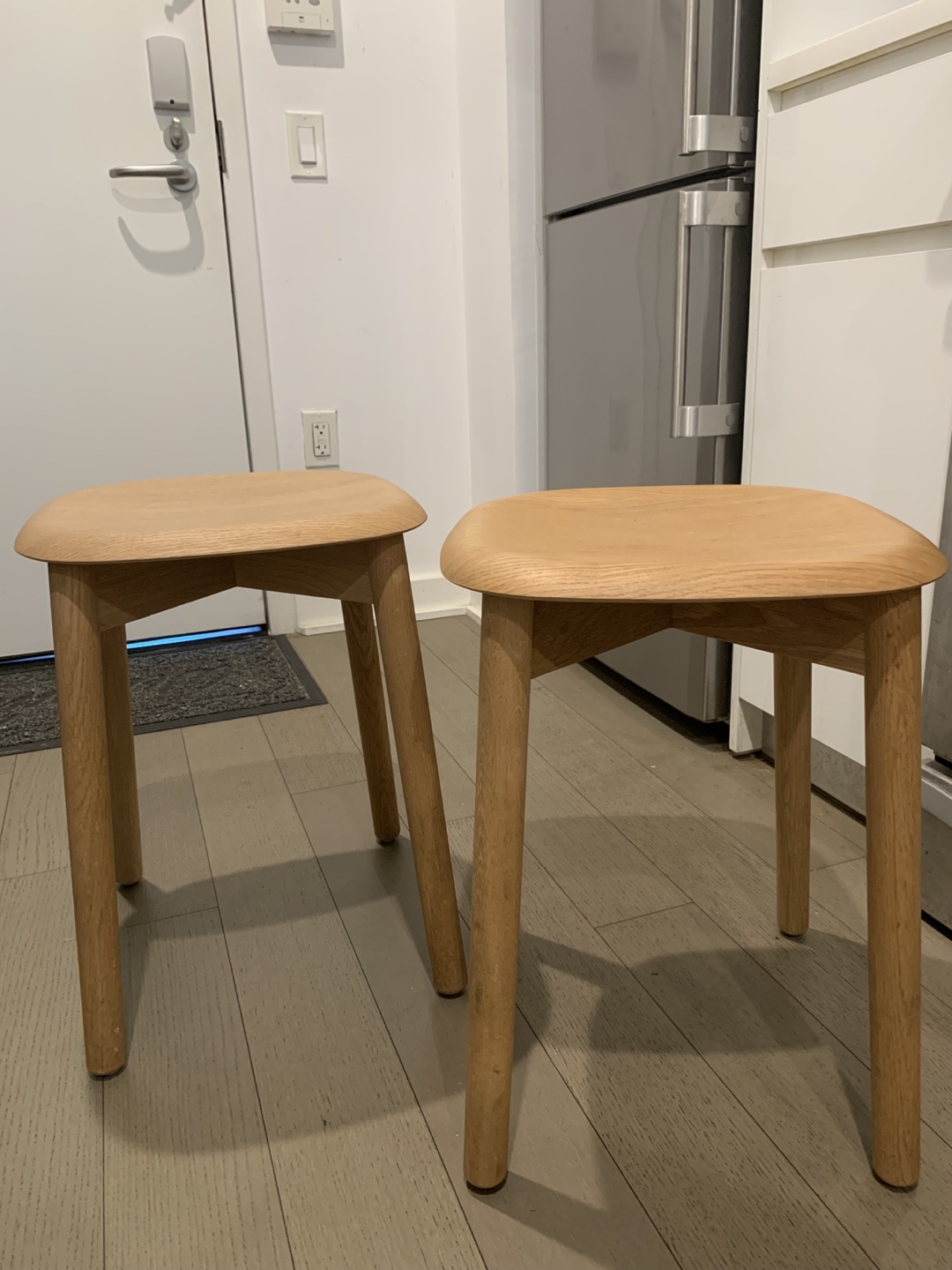 Soft Edge 72 Wooden Stool (Price for 1 chair; 2 available) - photo 2