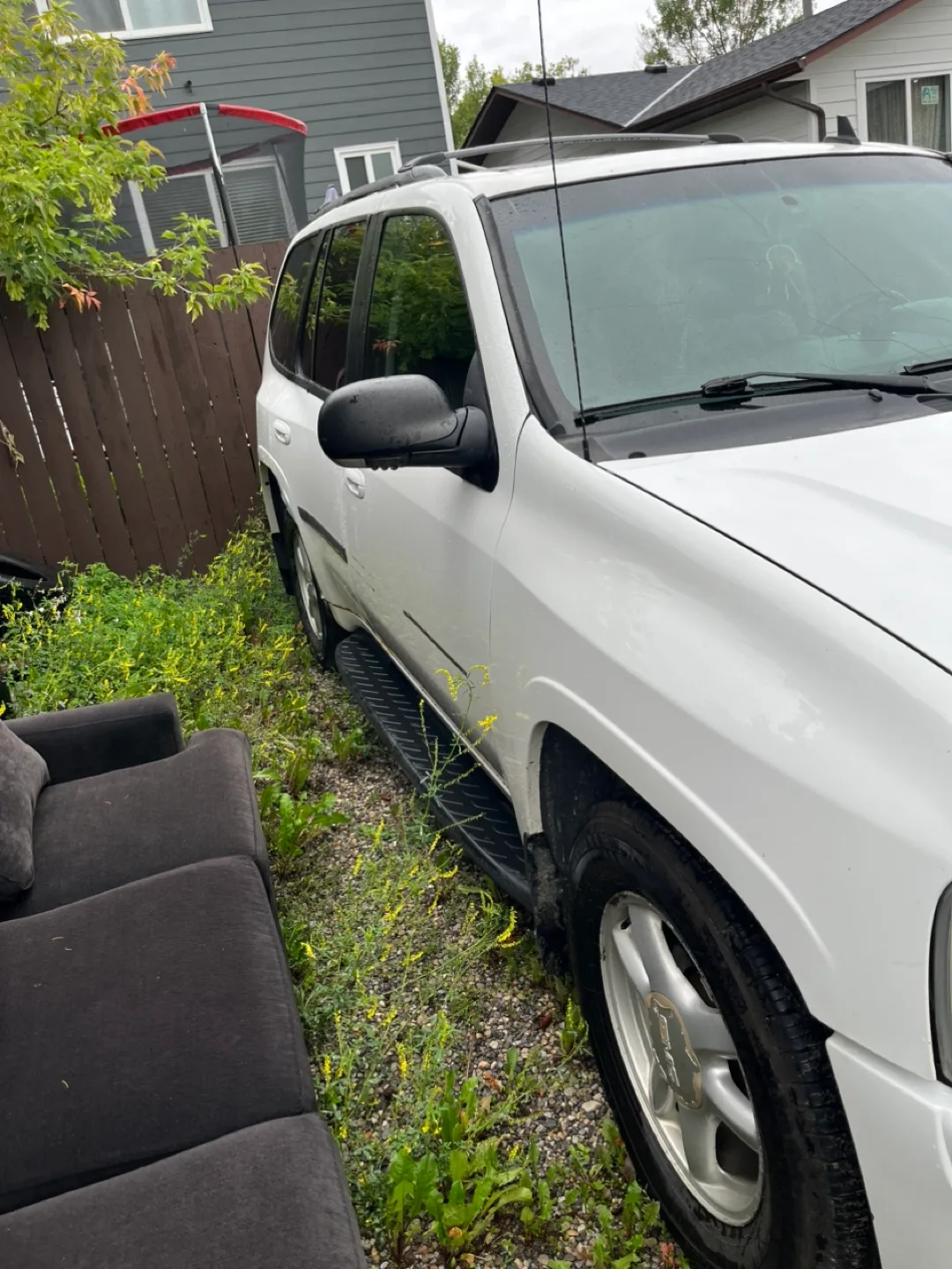 GMC Envoy SUV - White image indicator(6)