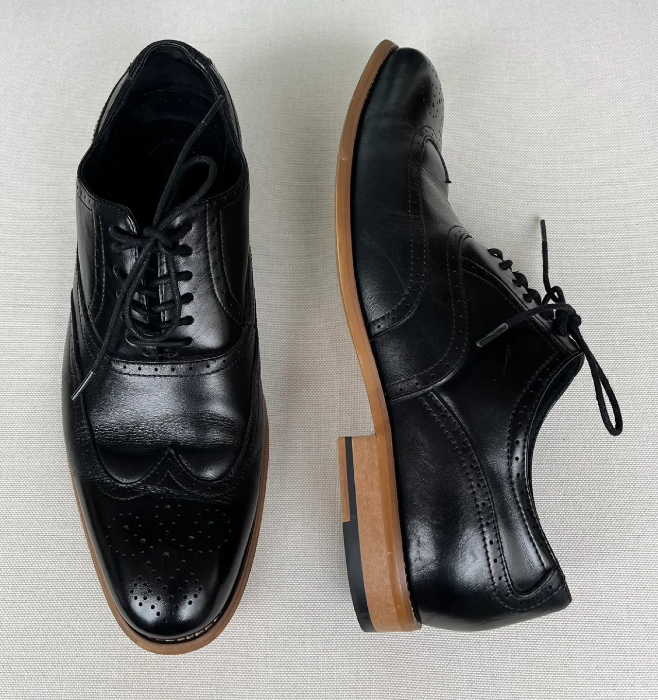 Stacy Adams Black Leather Wingtip Oxford Dress Shoes image indicator(10)