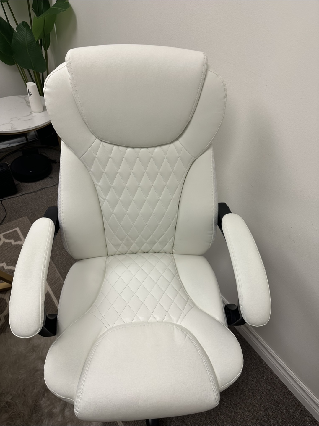 White Leather Executive Office Chair