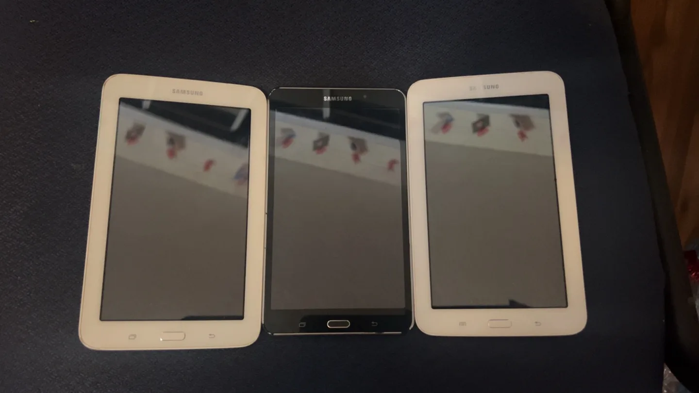 Samsung Tablets Old generation thumbnail
