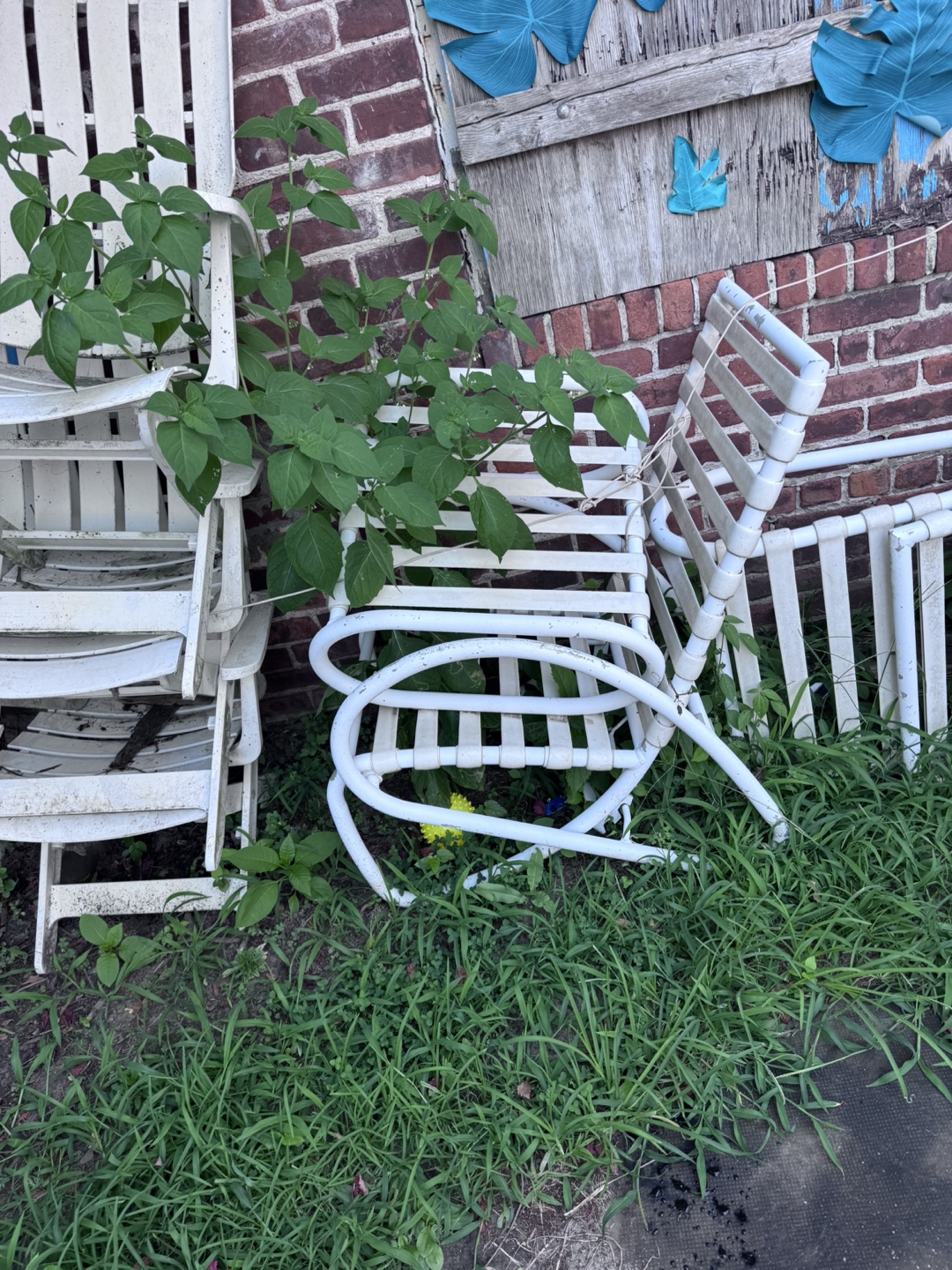 Outdoor White Metal Patio Furniture Set - photo 4